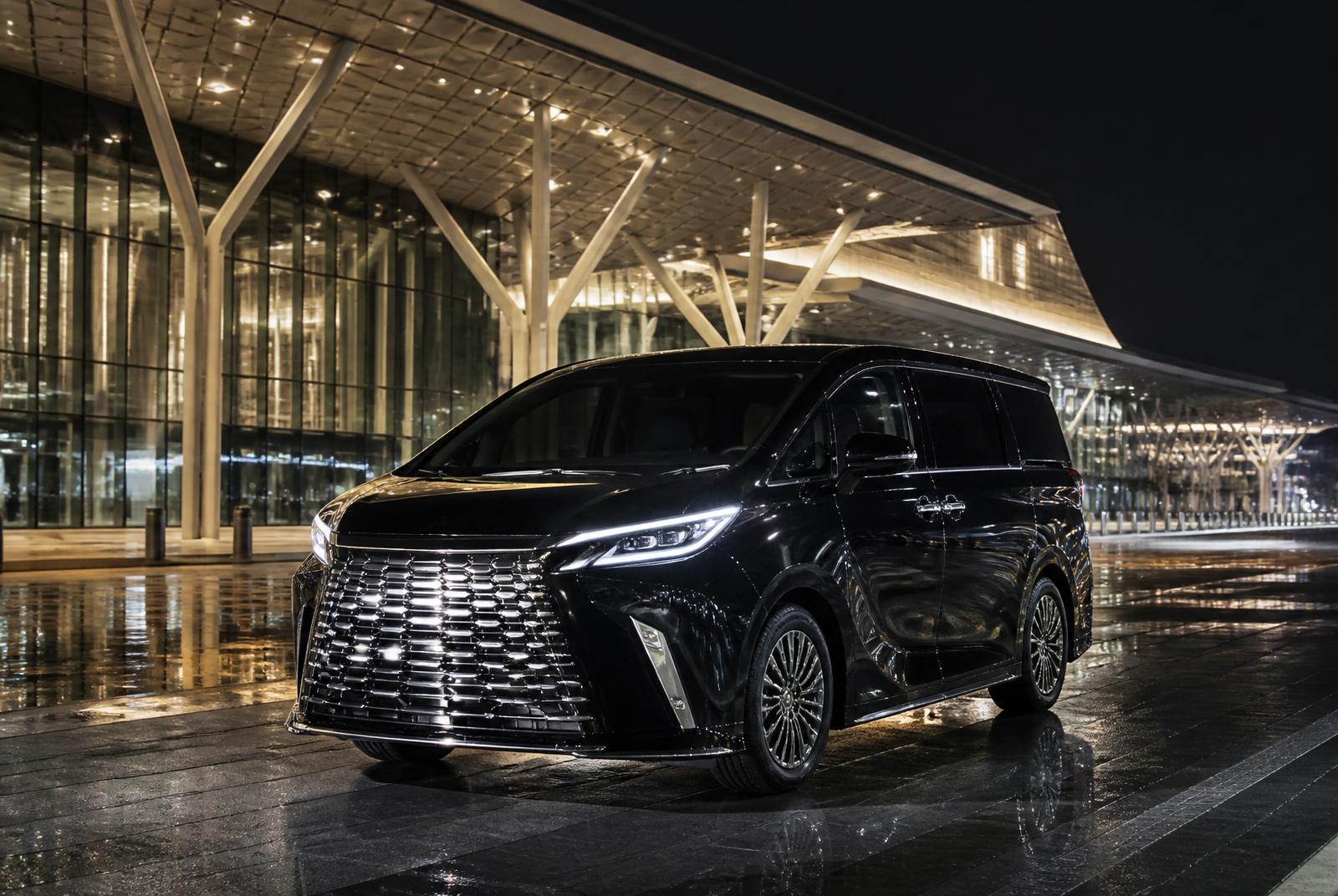 Lexus LM情境照片：夜間接送：會展中心、晚宴接送最上檯面